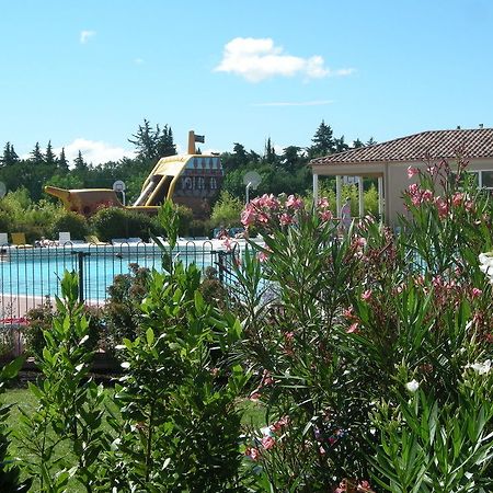 Hotel Les Demeures Du Ventoux - Vacanceole à Aubignan Extérieur photo