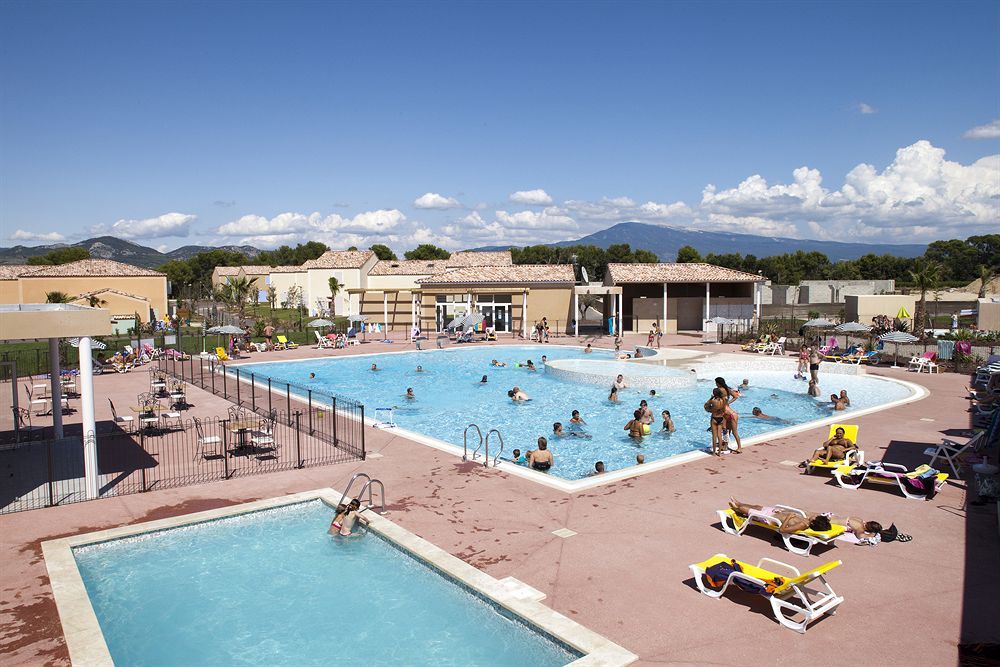 Hotel Les Demeures Du Ventoux - Vacanceole à Aubignan Extérieur photo