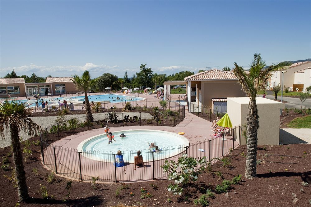 Hotel Les Demeures Du Ventoux - Vacanceole à Aubignan Extérieur photo